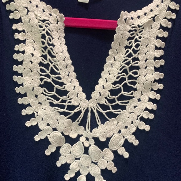 Max Studio navy and cream shirt. Large. - Picture 3 of 4